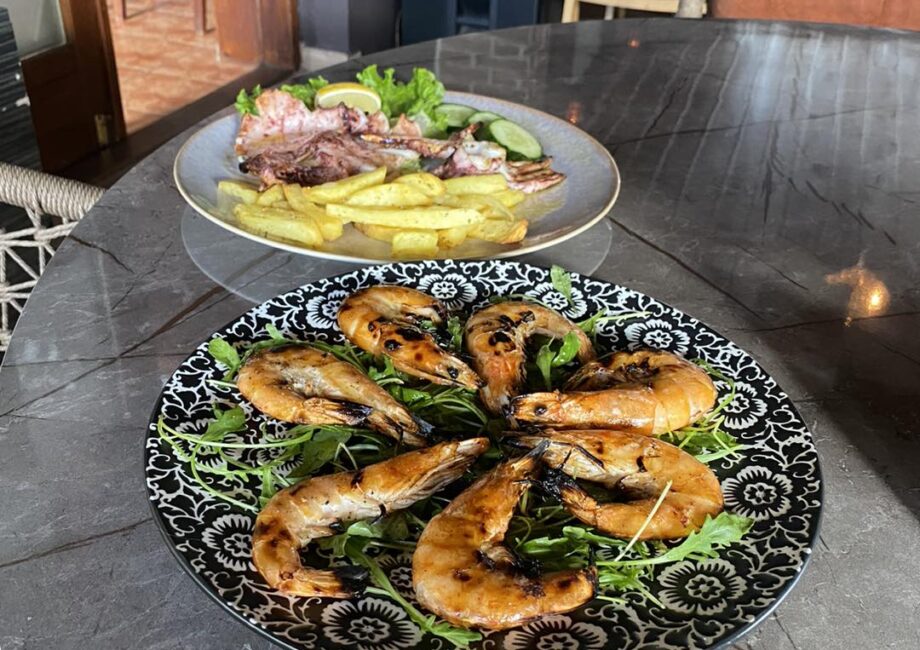 420198586_898745735595080_7257772831610995428_n